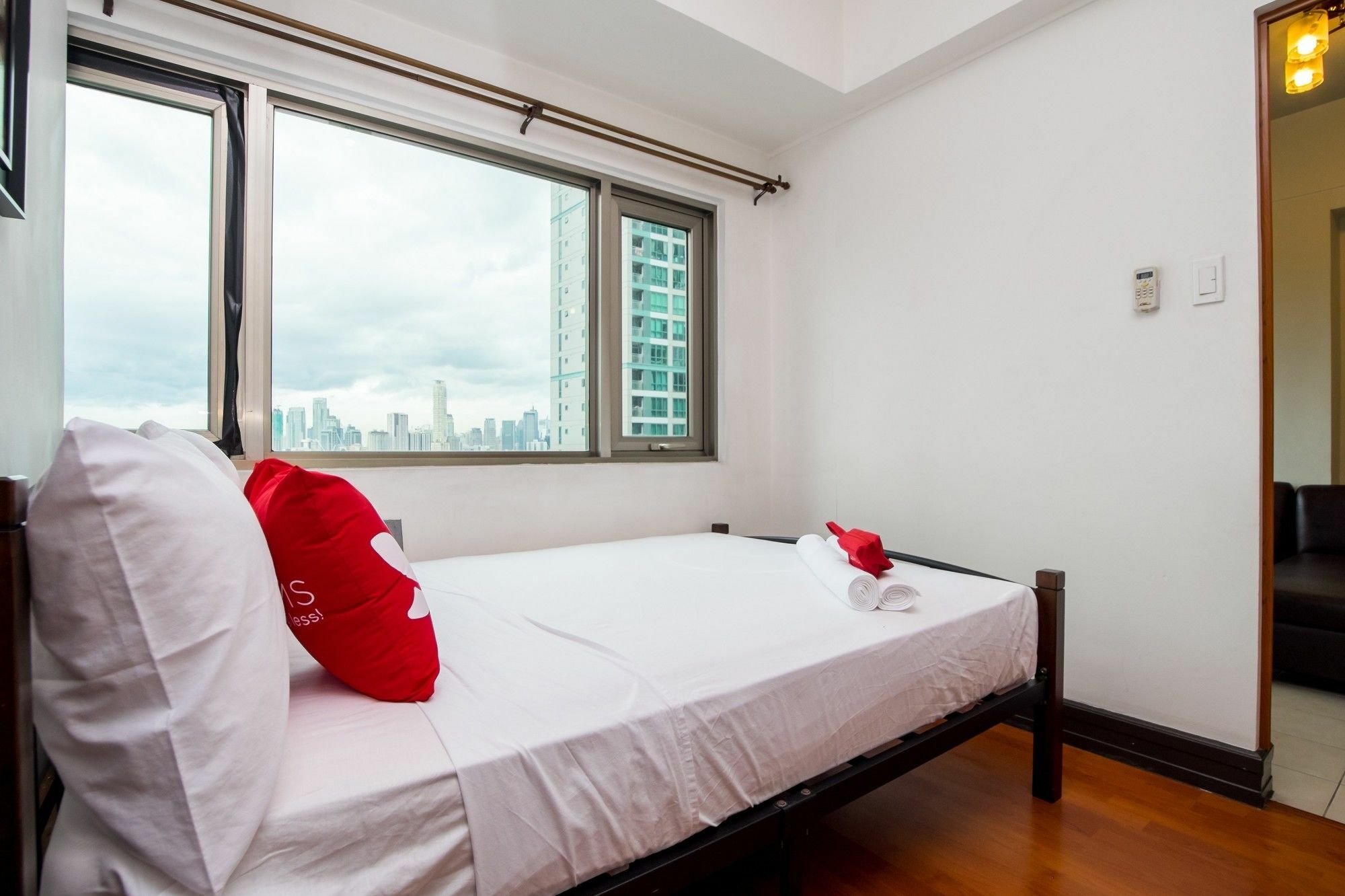 Zen Home Forbeswood Parklane Bgc 따구익 외부 사진